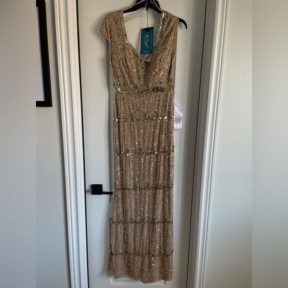 Nwt Mac Duggal Cap Sleeve Embellished Column Gown in Nude - Picture 4 of 15